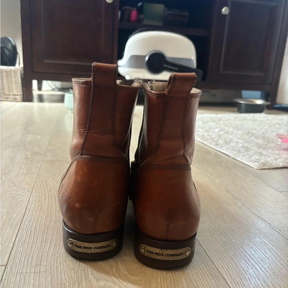 Frye Women’s Brown Leather Chelsea Ankle Boots